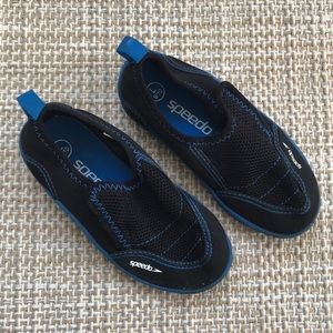 Speedo Water Shoes (toddler size 9/10)